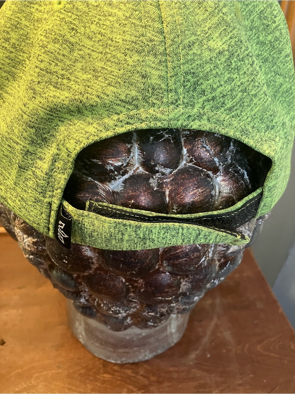 Essential’s hat - Picture 5 of 8
